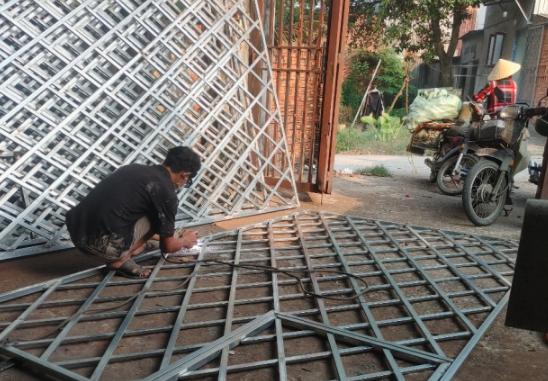 Thợ hàn sắt quận 1